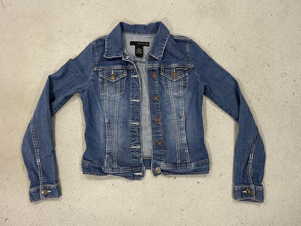 Calvin Klein Jeans Jacket Womens Small Blue Denim Trucker Cropped Y2K